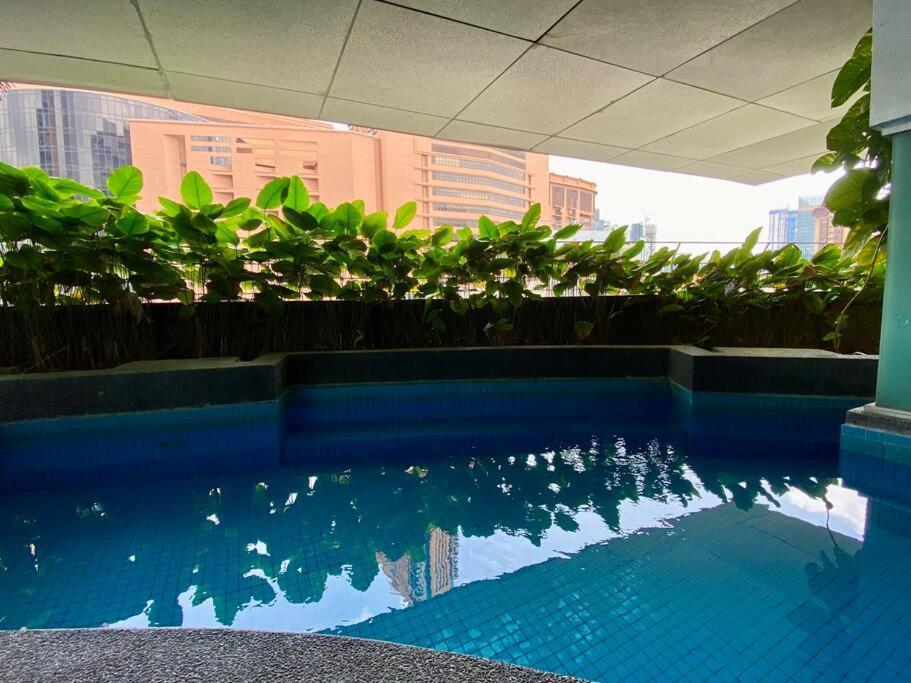 Spacious 3R,2R,Studio 5Min Walk To Time Square,Lalaport, Pool,Gym,Wifi Apartment Kuala Lumpur Bagian luar foto