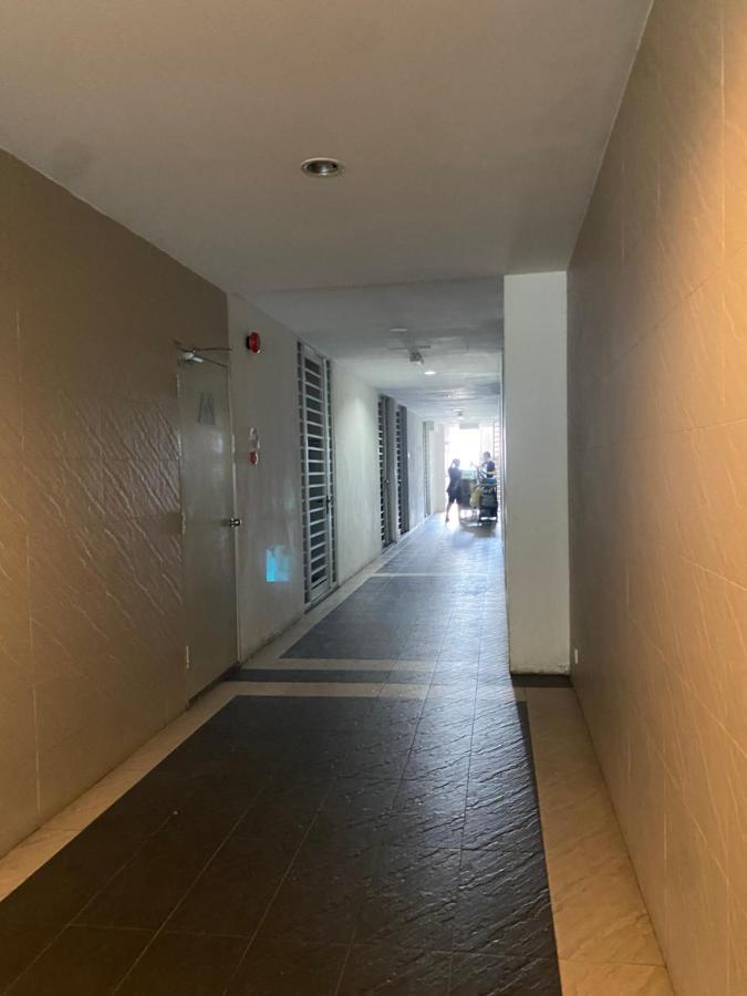 Spacious 3R,2R,Studio 5Min Walk To Time Square,Lalaport, Pool,Gym,Wifi Apartment Kuala Lumpur Bagian luar foto