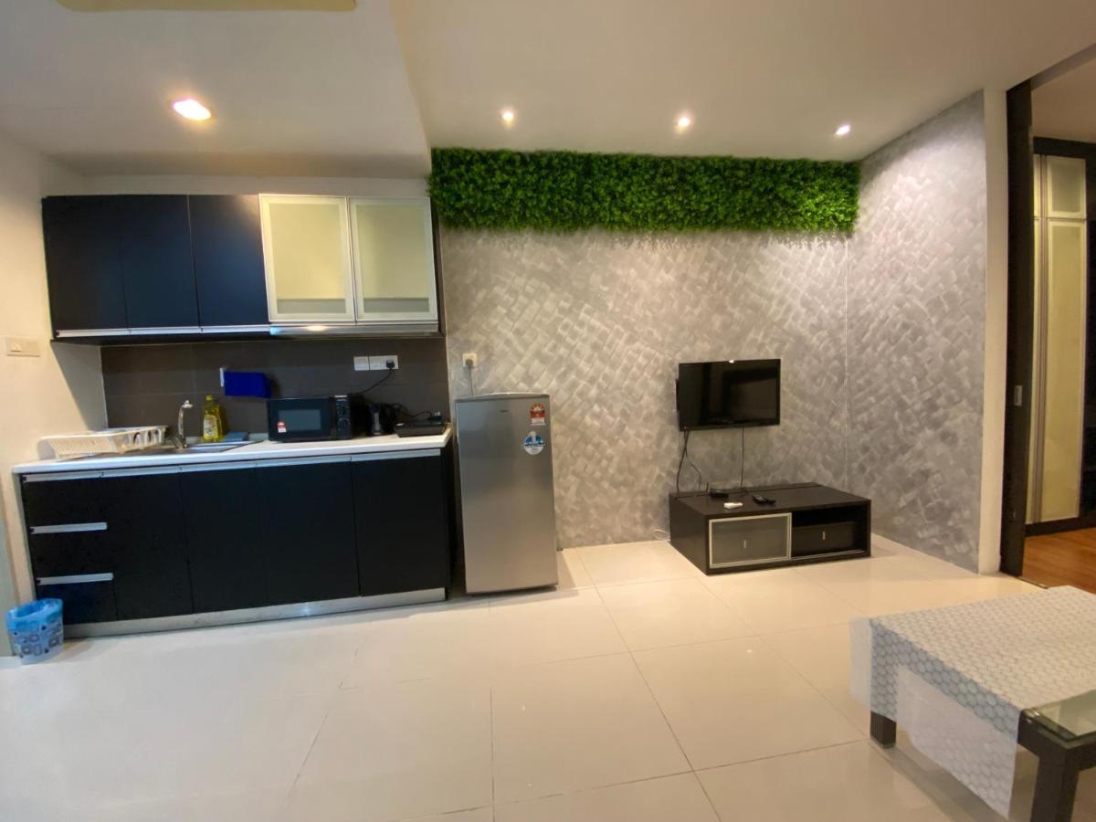 Spacious 3R,2R,Studio 5Min Walk To Time Square,Lalaport, Pool,Gym,Wifi Apartment Kuala Lumpur Bagian luar foto