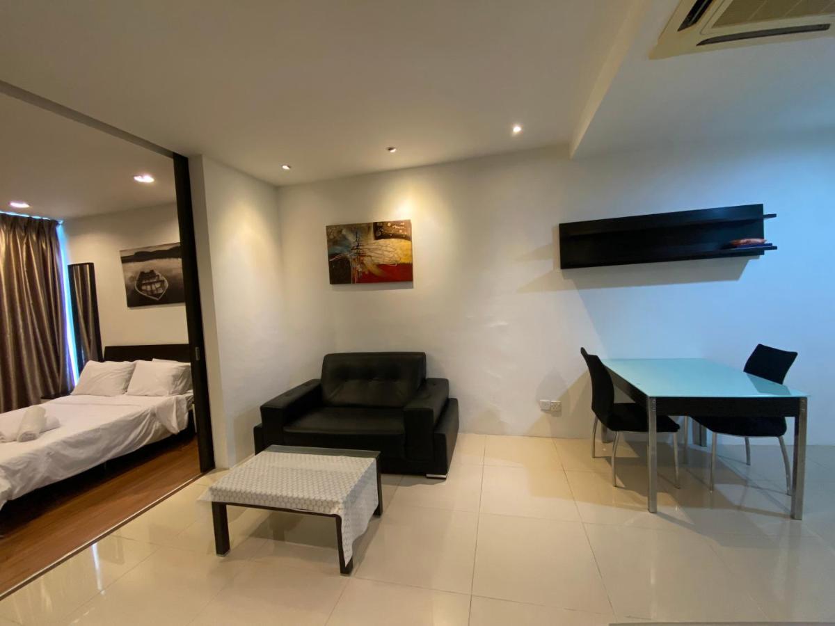Spacious 3R,2R,Studio 5Min Walk To Time Square,Lalaport, Pool,Gym,Wifi Apartment Kuala Lumpur Bagian luar foto